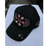 Gorra INEDIT Hat Negra y Rosa Bordada